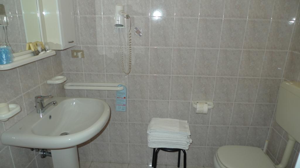 Albergo Simonati Povegliano Veronese Ngoại thất bức ảnh